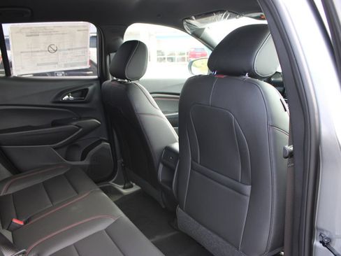 New 2026 Chevrolet Trax RS w/ Driver Confidence Package FWD image 33