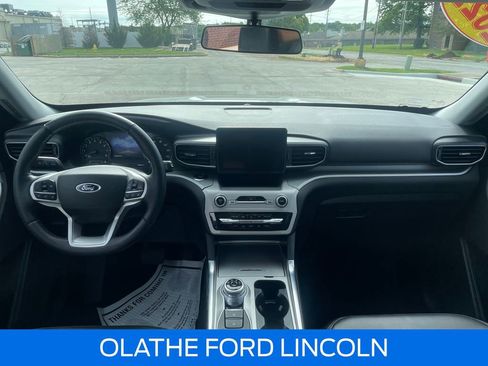 Certified 2022 Ford Explorer XLT w/ Equipment Group 202A AWD/4WD image 16