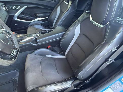 Certified 2022 Chevrolet Camaro SS RWD image 35