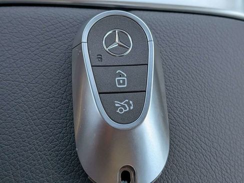 Used 2025 Mercedes-Benz CLE 300 4MATIC Cabriolet image 30