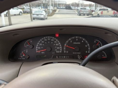 Used 2000 Ford F150 XLT image 13