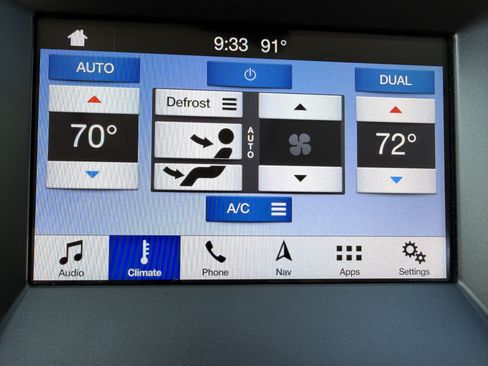 Used 2017 Ford Edge Titanium w/ Equipment Group 302A FWD image 25