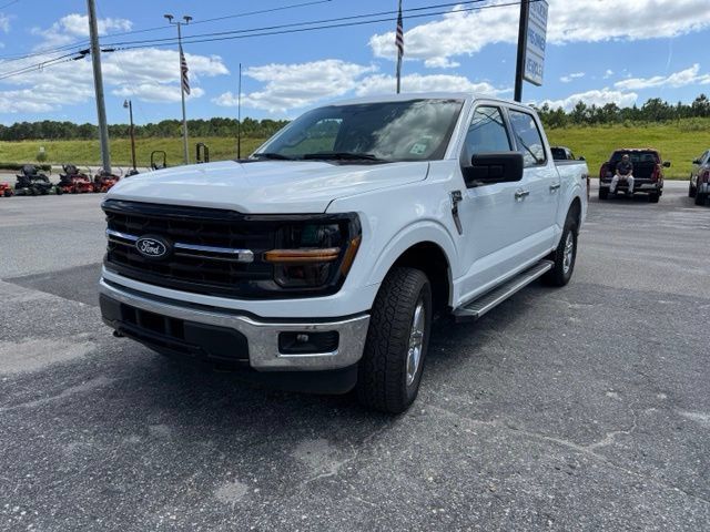 Used 2025 Ford F150 XLT w/ Equipment Group 301A Standard AWD/4WD image 1