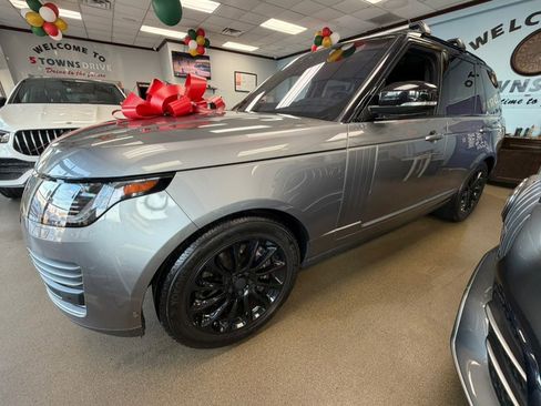 Used 2020 Land Rover Range Rover HSE image 8