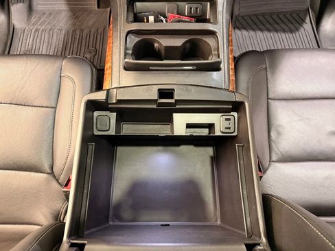 Used 2018 Chevrolet Tahoe Premier image 25