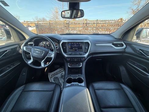 Used 2022 GMC Acadia SLT image 11