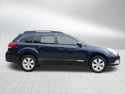 Used 2012 Subaru Outback 2.5i Limited w/ Moonroof Pkg AWD/4WD image 6