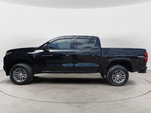 Certified 2023 Chevrolet Colorado LT w/ LT Convenience Package II AWD/4WD image 2