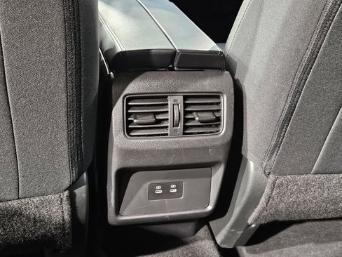Used 2024 Nissan Rogue SV AWD/4WD image 36