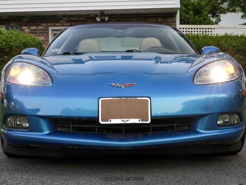 Used 2009 Chevrolet Corvette Coupe w/ Preferred Equipment Group RWD image 13