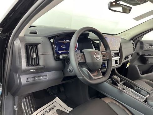 New 2026 Nissan Pathfinder Platinum w/ Cargo Package FWD image 20