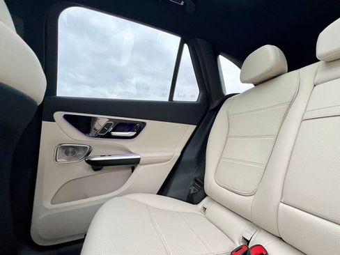 Certified 2024 Mercedes-Benz GLC 300 4MATIC image 18