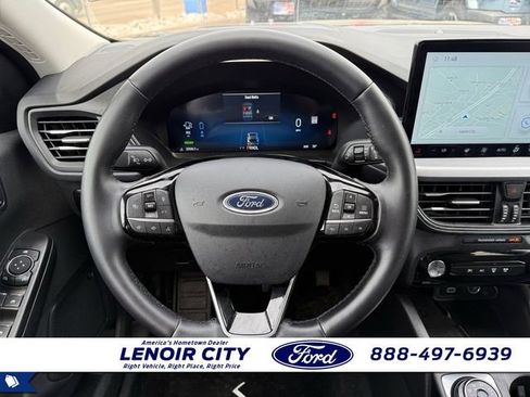 Used 2025 Ford Escape SE w/ PHEV Premium Package FWD image 15