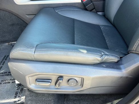 Used 2025 Toyota Tundra SR5 w/ SR5 Premium Package AWD/4WD image 16