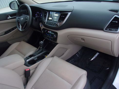 Used 2017 Hyundai Tucson Limited w/ Cargo Package image 12