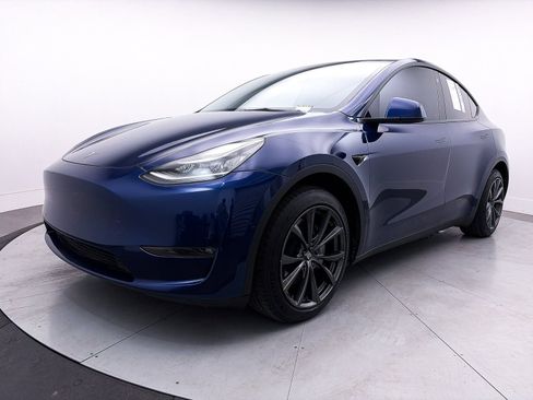 Used 2022 Tesla Model Y Long Range AWD/4WD image 11