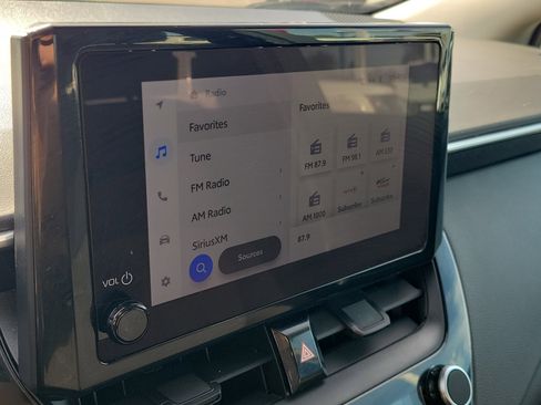 Used 2024 Toyota Corolla LE image 28