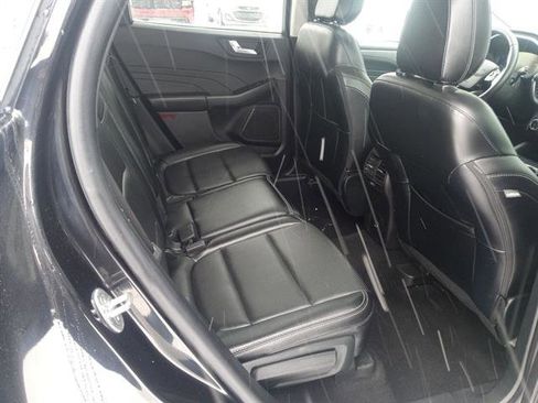 Used 2022 Ford Escape Titanium image 88