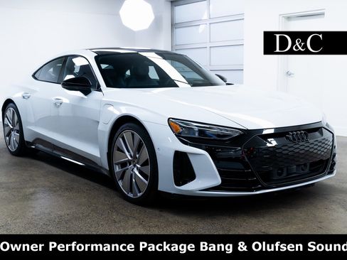 Used 2022 Audi e-tron GT Prestige w/ Prestige Package image 1