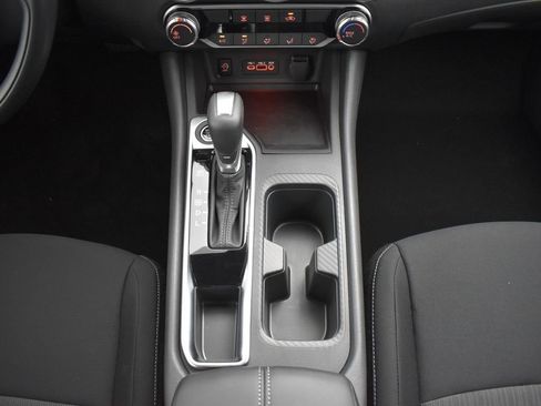 Used 2025 Nissan Sentra SV image 12