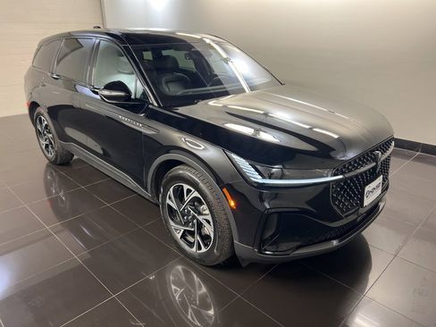 Certified 2025 Lincoln Nautilus Premier w/ Equipment Group 102A image 1