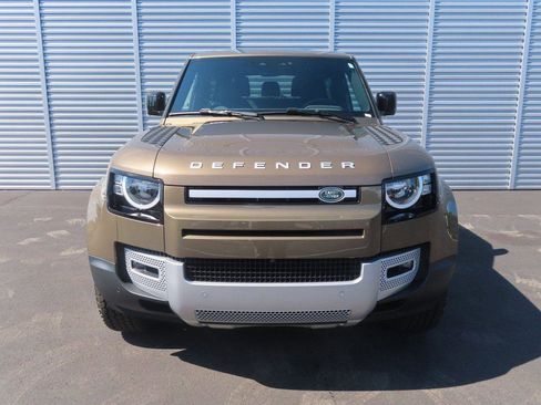 Certified 2023 Land Rover Defender 90 S AWD/4WD image 9