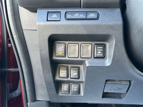 Used 2022 Nissan Frontier PRO-4X w/ Pro-4X Premium Package image 16