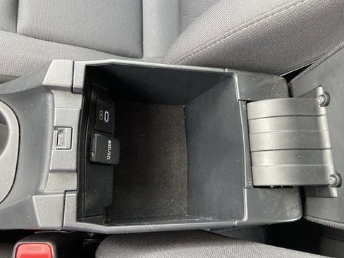 Used 2024 Toyota Corolla LE image 41