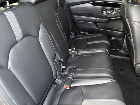 Certified 2025 Honda Pilot EX-L image 45