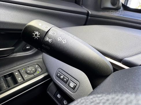 Certified 2026 Toyota bZ AWD/4WD image 31