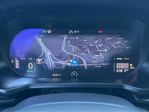 Used 2022 Polestar Polestar 2 image 21