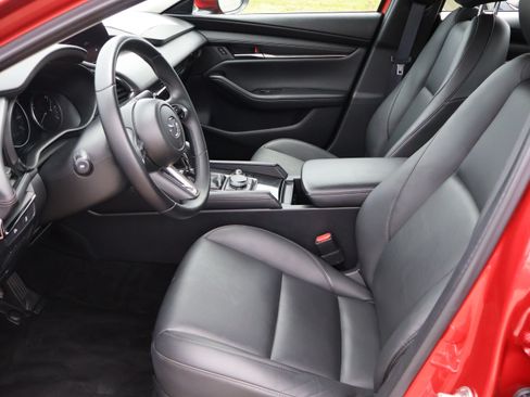 Used 2025 MAZDA MAZDA3 s FWD image 20