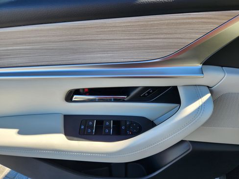 Certified 2024 MAZDA CX-90 Plug-In Hybrid w/ Premium Plus image 19