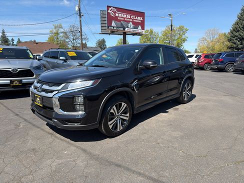 Used 2020 Mitsubishi Outlander Sport ES AWD/4WD image 2