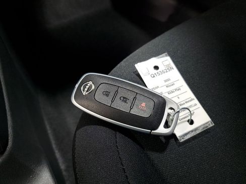 New 2025 Nissan Kicks Play S image 23