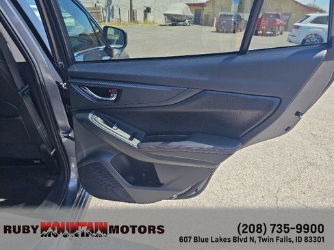 Used 2021 Subaru Crosstrek 2.5i Limited w/ Moonroof Package 2 AWD/4WD image 33
