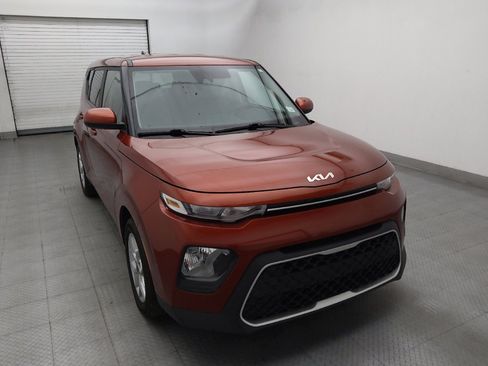Used 2022 Kia Soul LX w/ Technology Package FWD image 14