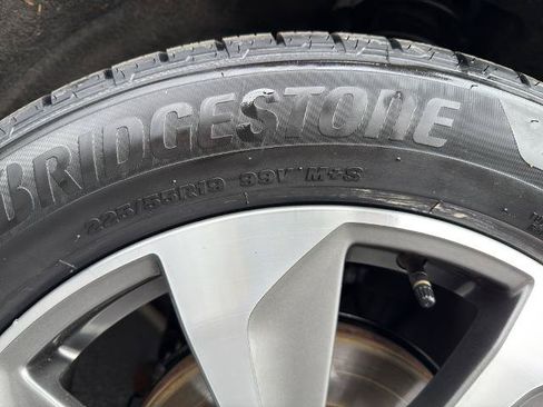 Used 2025 Ford Escape Platinum AWD/4WD image 13