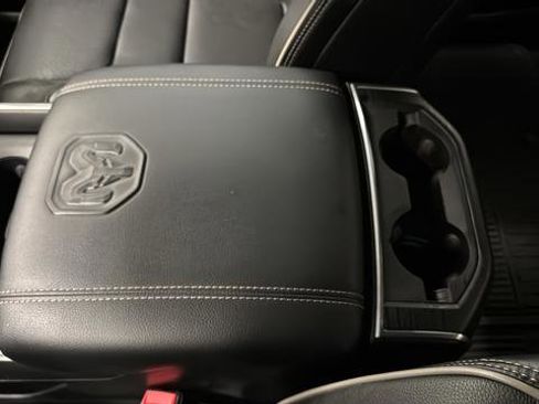 Used 2023 RAM 1500 Laramie AWD/4WD image 19