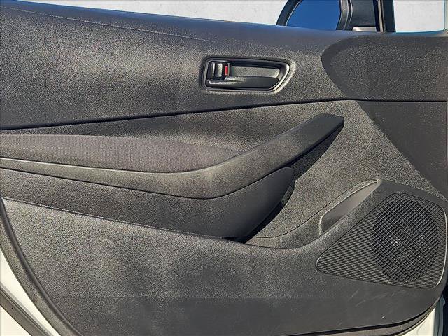 Used 2025 Toyota Corolla LE FWD image 10