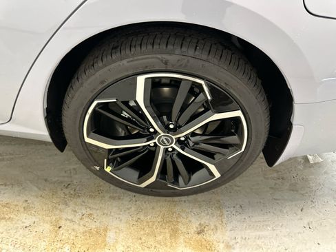 New 2025 Nissan Altima 2.5 SR w/ SR Premium Package image 12