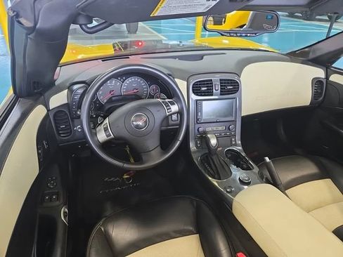 Used 2009 Chevrolet Corvette Convertible w/ Preferred Equipment Group RWD image 7