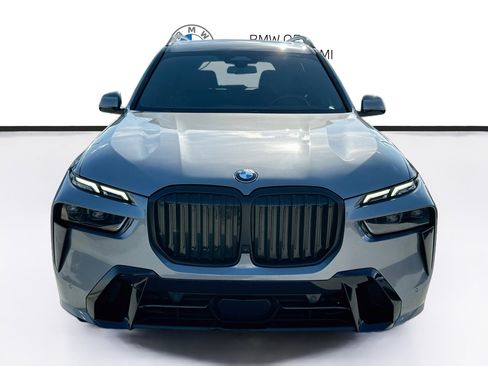 Certified 2024 BMW X7 xDrive40i w/ M Sport Package AWD/4WD image 2