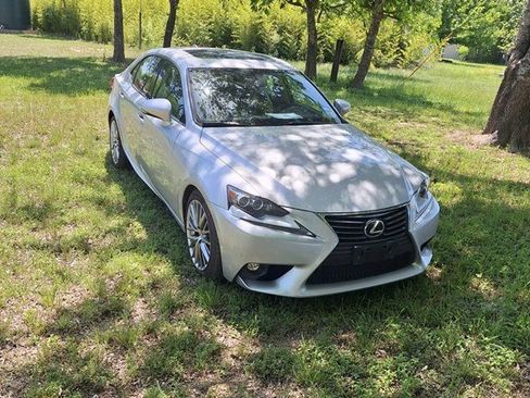 Used 2015 Lexus IS 250 image 1