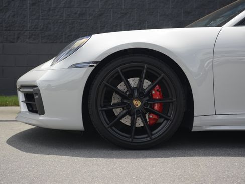 Certified 2022 Porsche 911 Carrera S RWD image 36