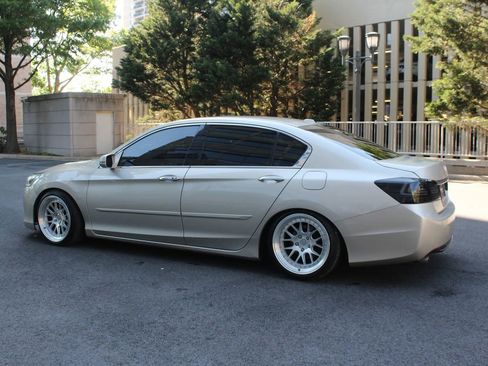 Used 2014 Honda Accord EX-L image 9