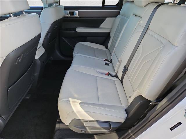 Used 2026 Hyundai Santa Fe SEL FWD image 17