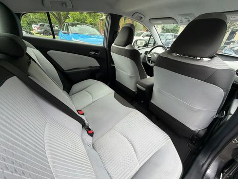 Used 2016 Toyota Prius Two FWD image 19