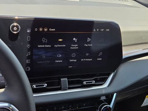 New 2026 Chevrolet Equinox LT w/ Safety and Technology Package FWD image 18