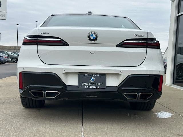 Used 2023 BMW 760i xDrive AWD/4WD image 11